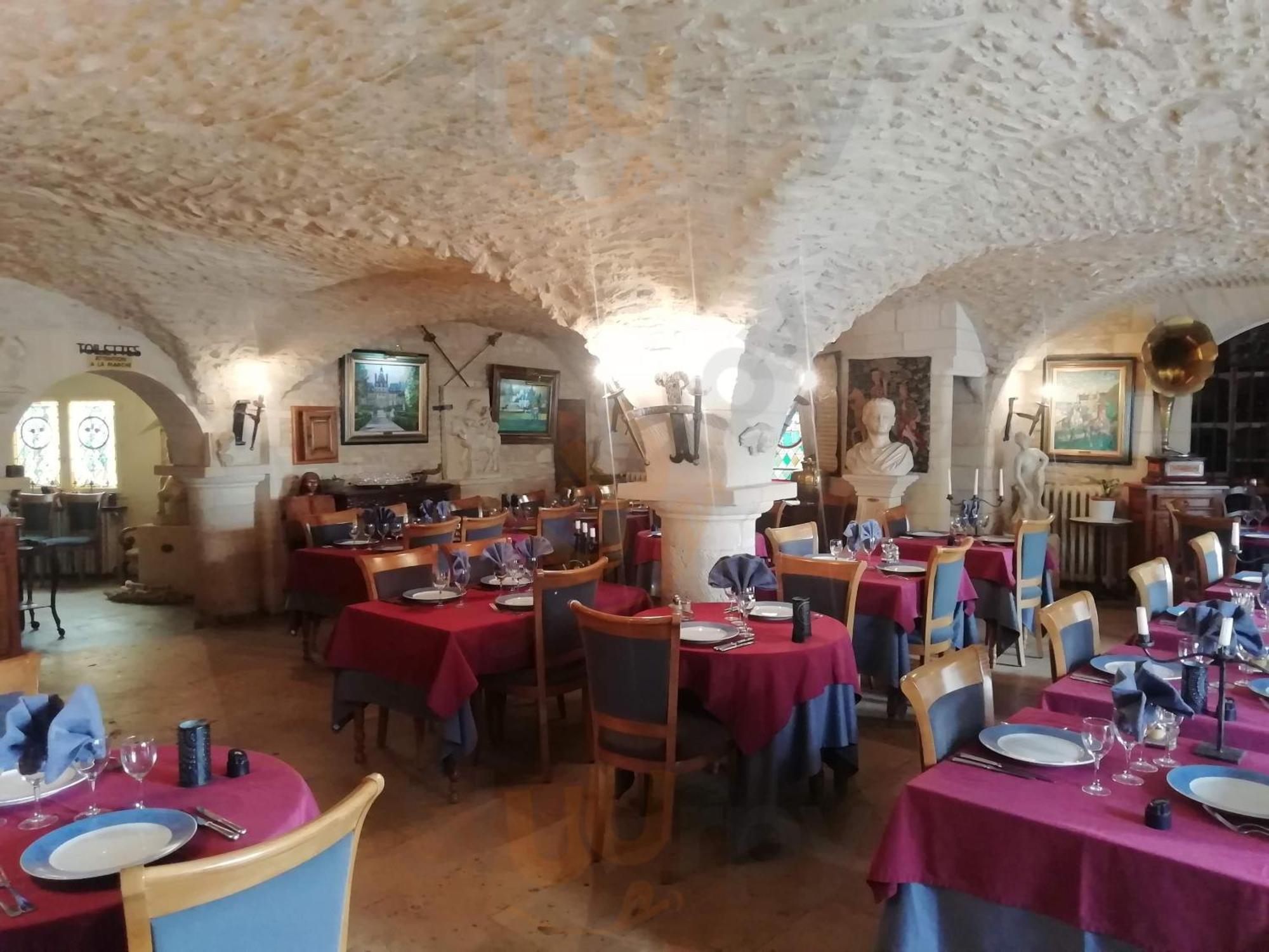 Hostellerie Saint Martin- Logis Hotel Et Restaurant Creully sur Seulles Exterior foto