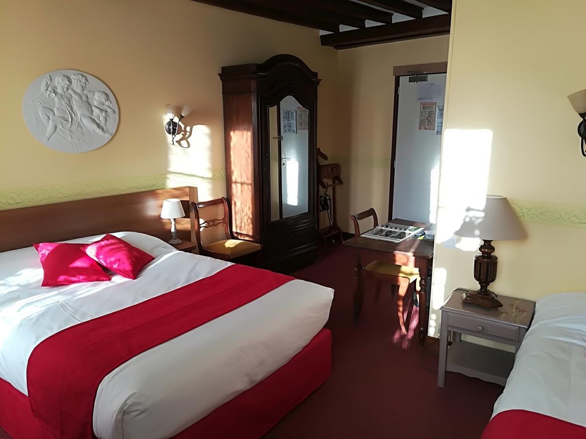 Hostellerie Saint Martin- Logis Hotel Et Restaurant Creully sur Seulles Exterior foto